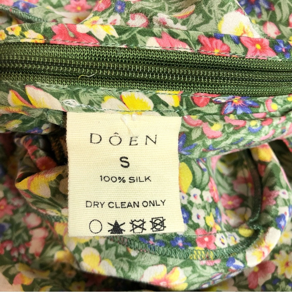 Doen Yana Floral Silk Blouse Green Valley Size Small - Picture 12 of 16